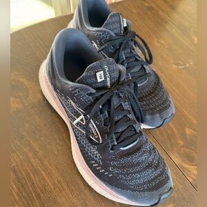 Brooks Black and Pink Glycerine 19 Shoes